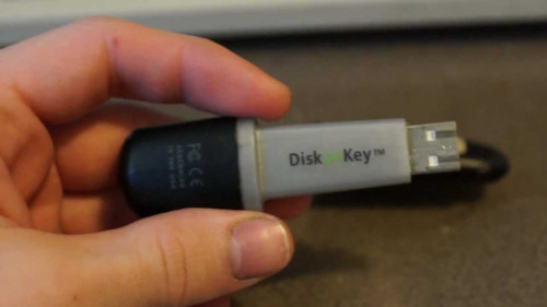 L'une des premières clés USB