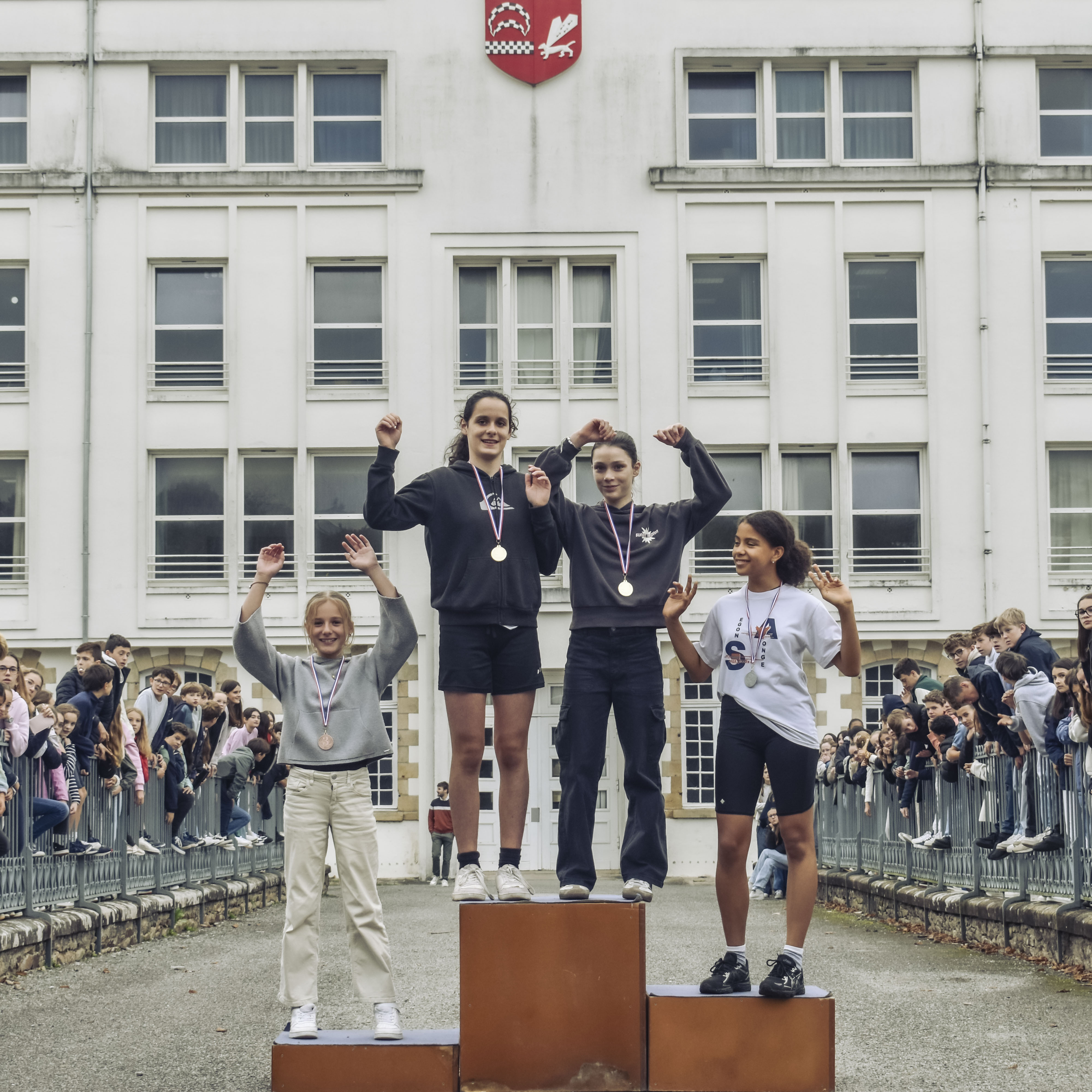 Retour en images du cross du collège et du personnel !